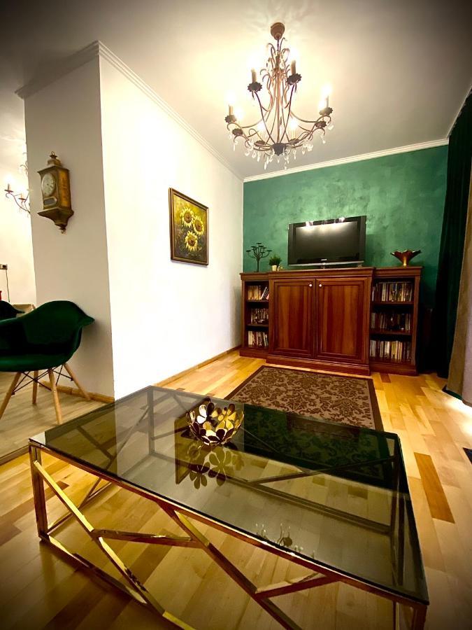 Sarada Boutique Luxury Apartment Deva Exterior photo